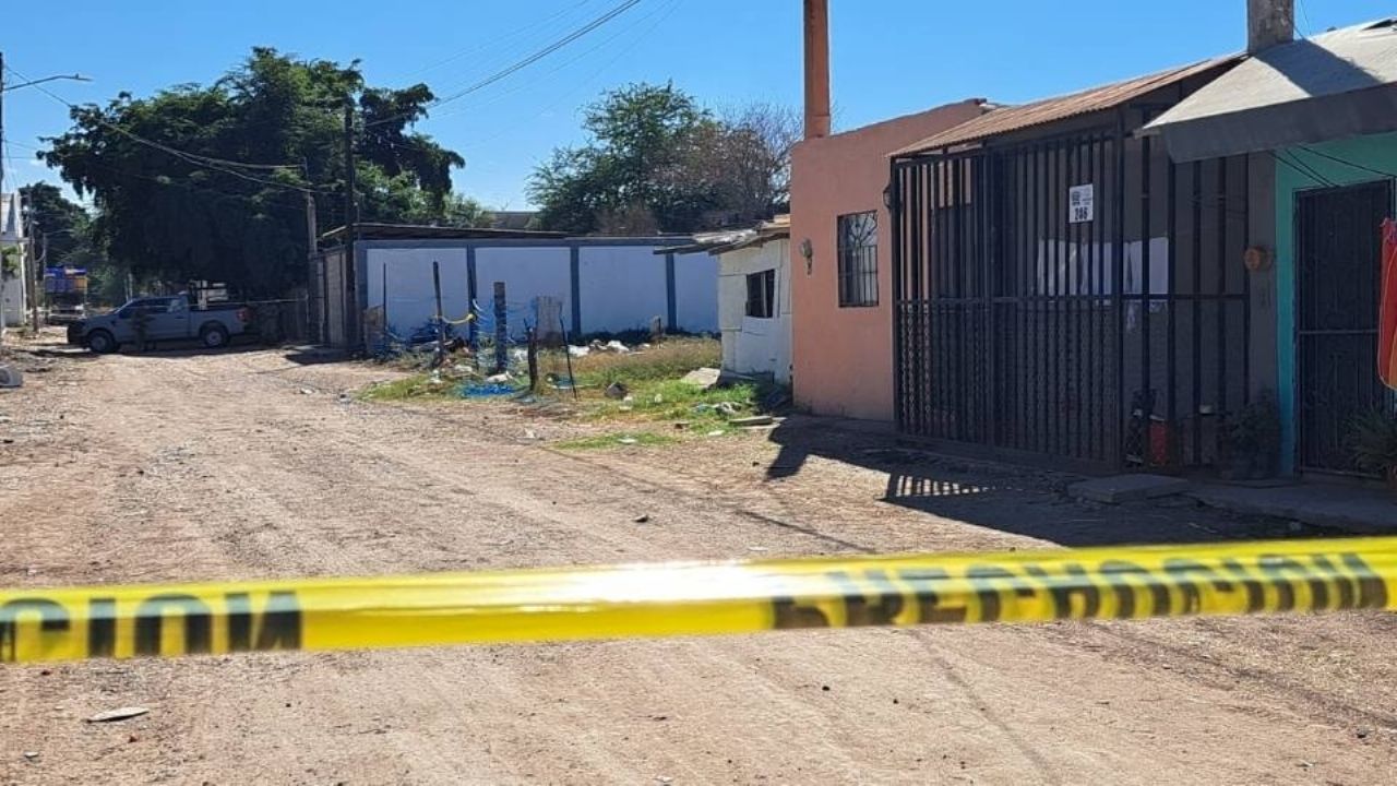 Ataque armado en casa de madera y cartón deja un hombre sin vida y mujer herida en Culiacán