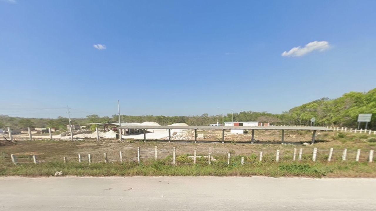 Accidente laboral: Derrumbe sepulta retroexcavadora y cobra la vida de su operador en Yucatán