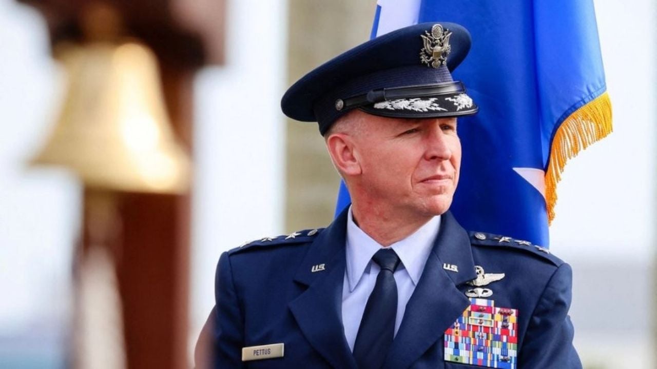Evan L. Pettus asume como comandante interino del Comando Sur de Estados Unidos