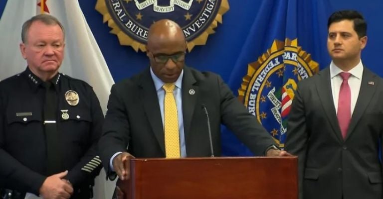 Detienen a cinco presuntos extremistas