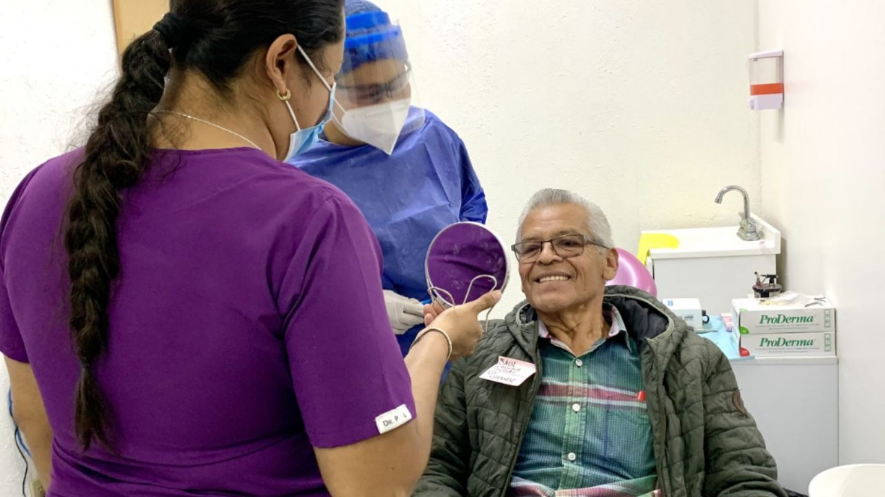 ‘Construyendo Sonrisas’: Ayuntamiento entrega prótesis dentales a 350 adultos mayores en Hermosillo
