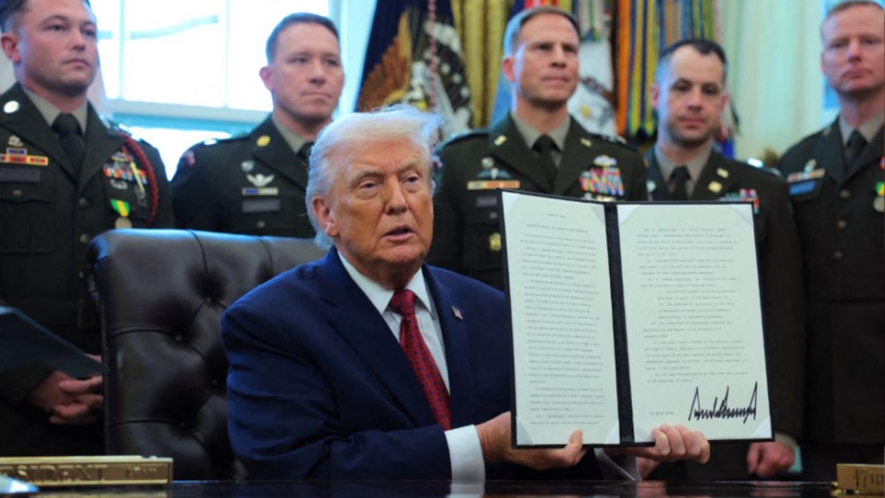 Trump firma orden para clasificar al fentanilo como un “arma de destrucción masiva”