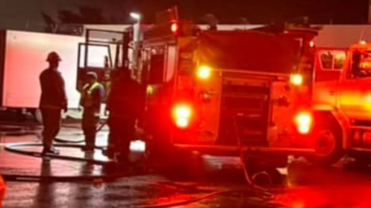 Hermosillo: Cortocircuito en casa de Puerta Real provoca incendio y genera movilización de bomberos