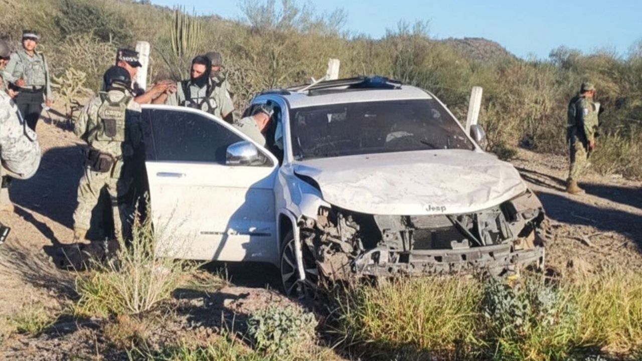 Persecución termina en accidente: Reportan un muerto y un herido tras volcadura en Sonora