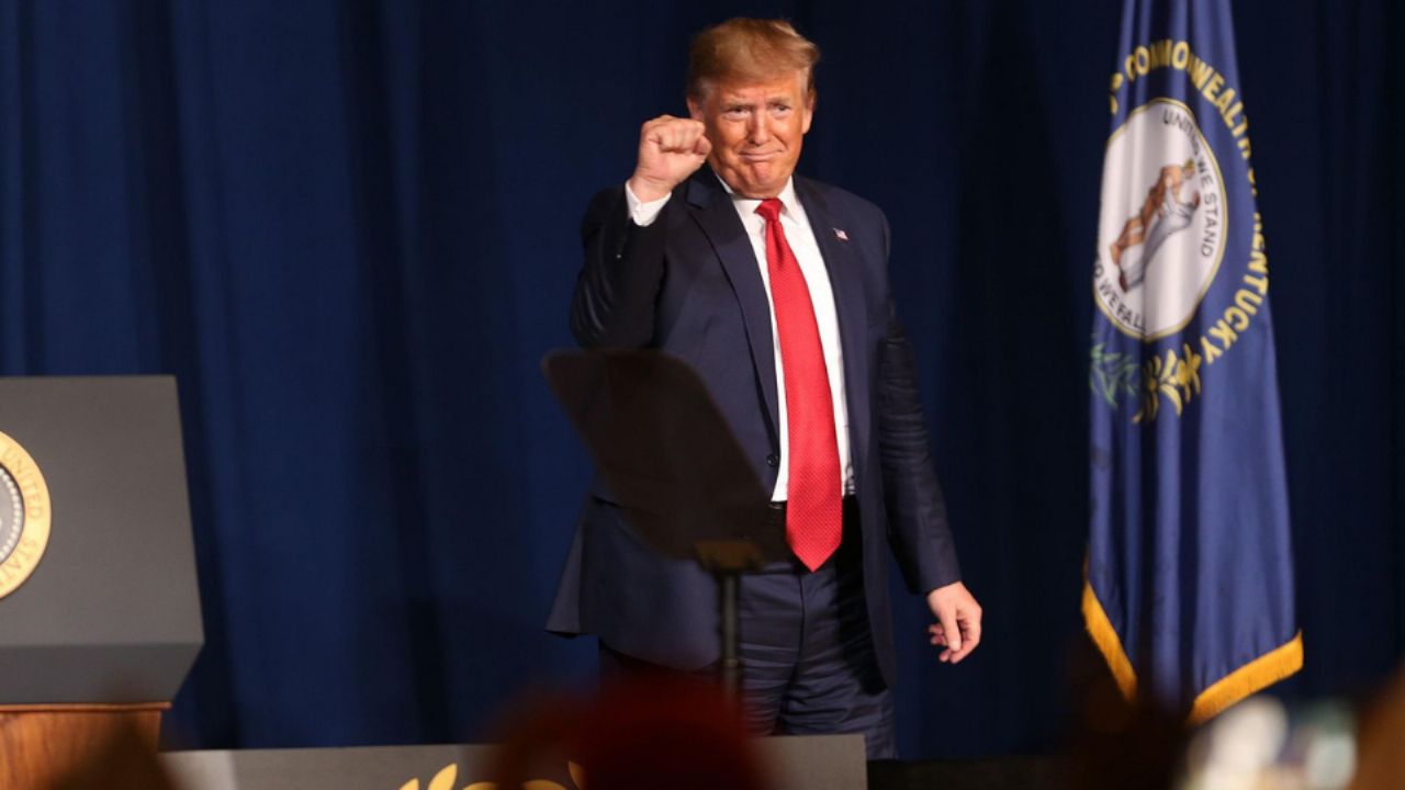 Trump celebra por aranceles y deportaciones de migrantes; “hace 11 meses, EU era un desastre”