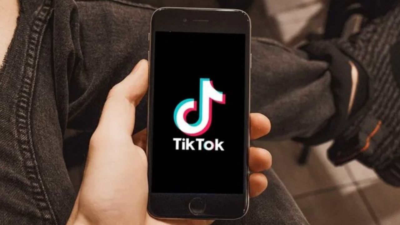 ¿Fin de la ‘guerra’ entre EU y China? TikTok firma acuerdo con tres inversores para vender su negocio en Estados Unidos