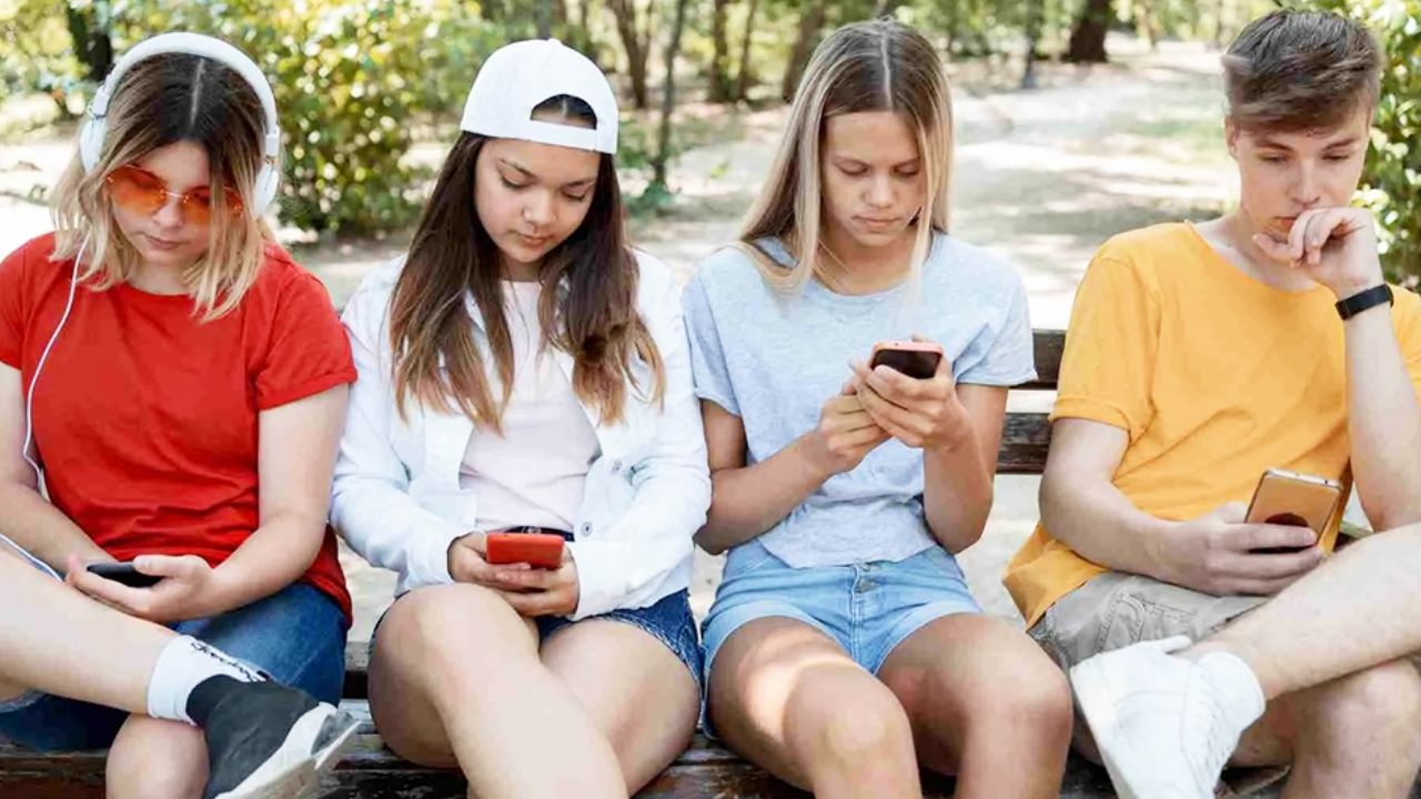 Sonora: ‘Amor y Convicción’ impulsa el programa ‘Advertencia’ para evitar adicciones a redes sociales y dispositivos electrónicos