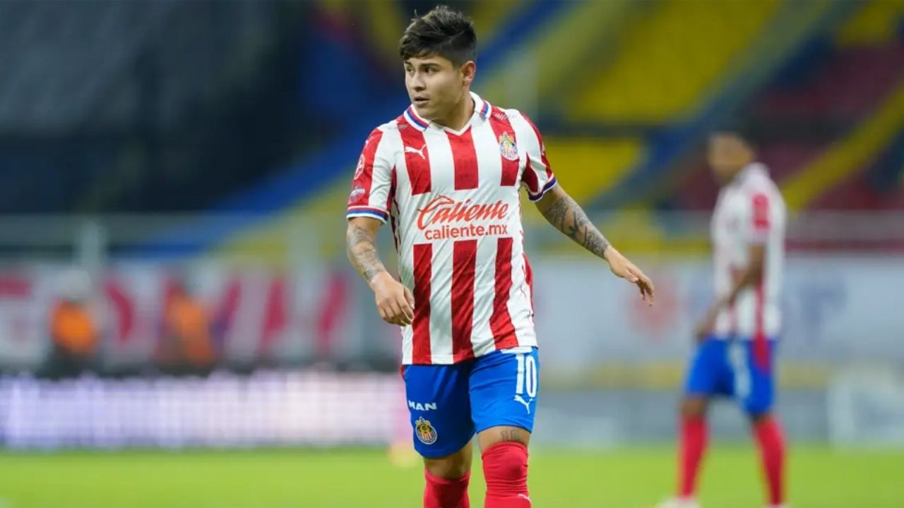 La ‘Chofis’ regresa al ‘Rebaño’; Eduardo López volverá a defender los colores de Chivas en la ‘talacha’
