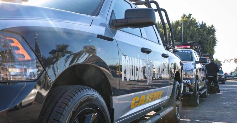 Detienen a cuatro personas con un arma de fuego en el fraccionamiento Villa Bonita.