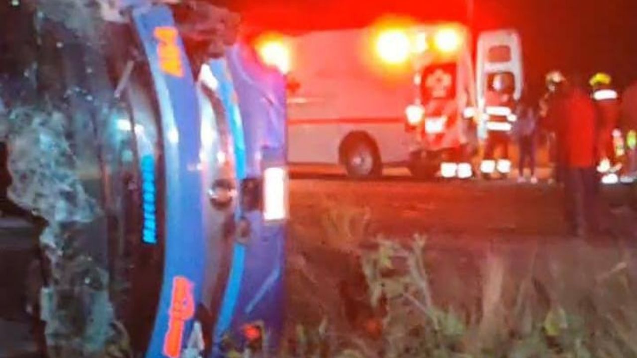 FATAL accidente en carretera de Sonora deja una víctima mortal y más de 30 heridos