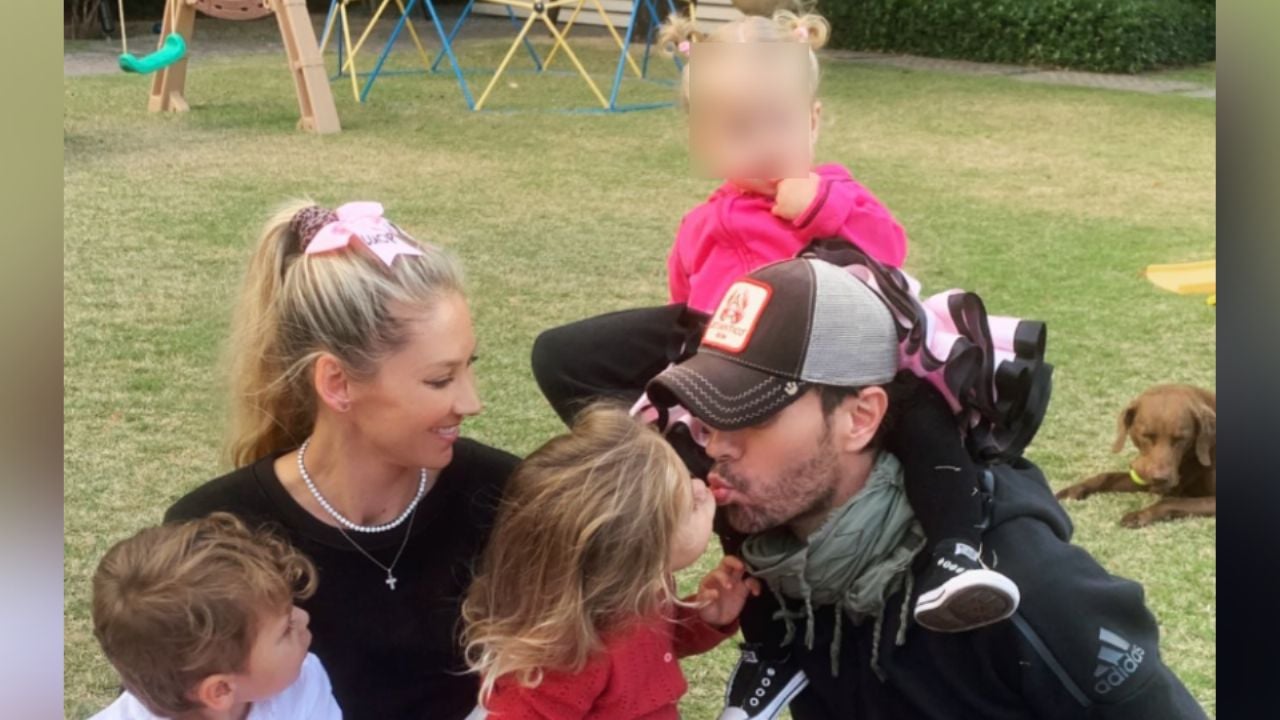 ¡Llegó el cuarto! FOTO muestra al recién nacido de Enrique Iglesias y Anna Kournikova