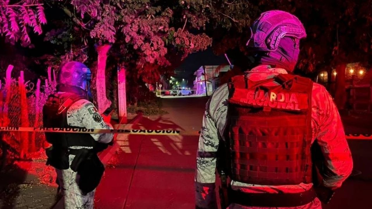 Era Francisco Iván: Motosicarios ejecutan a hombre en el patio de su propia casa en Culiacán