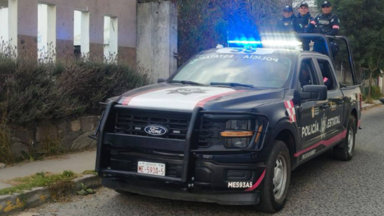 Tres heridos tras explosión de pirotecnia en domicilio del norte de Toluca; reciben atención médica