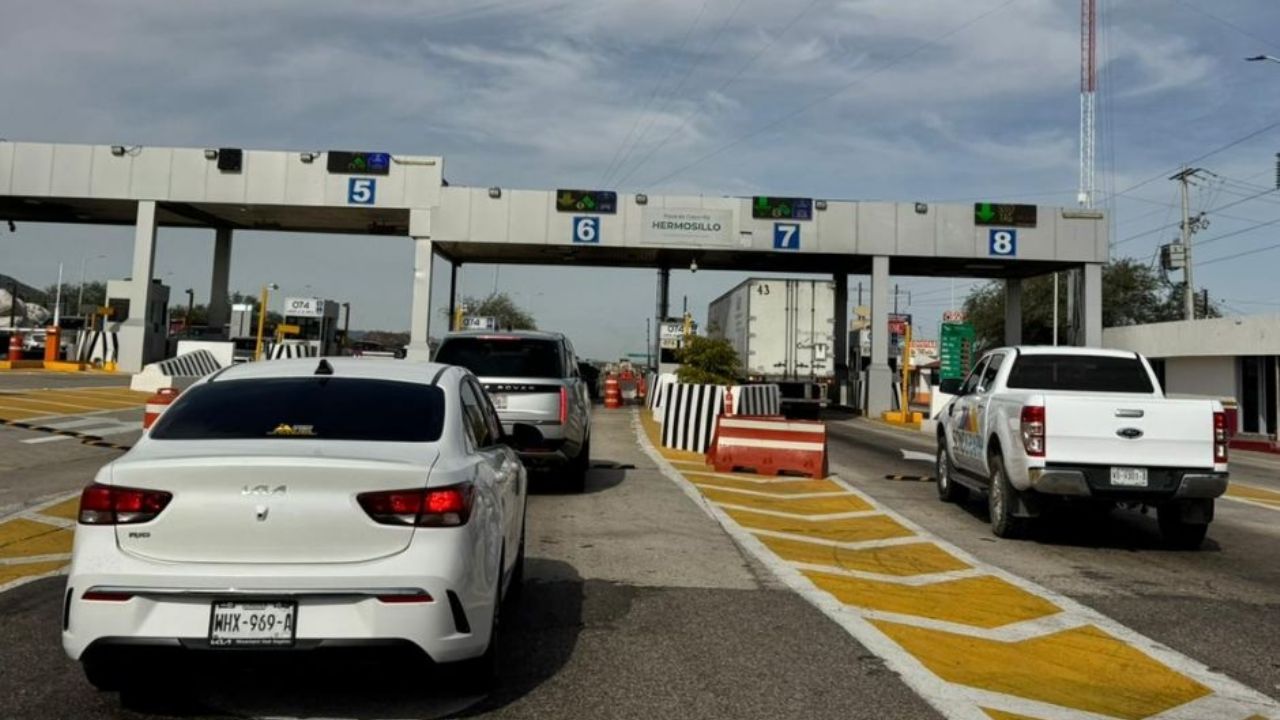 Se registra gran afluencia de vehículos en la caseta de Hermosillo por vacaciones de Navidad