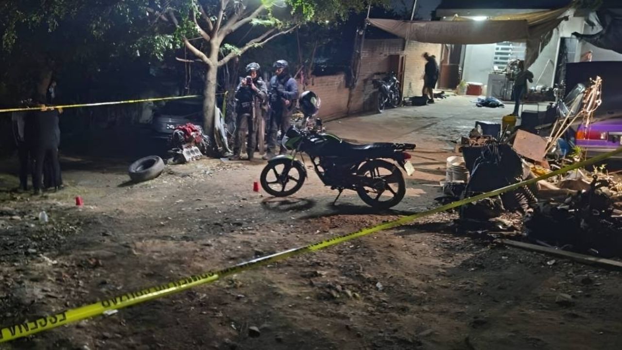 Iban vestidos de policías: Sujetos armados ejecutan a dos hombres y hieren a otro en Culiacán