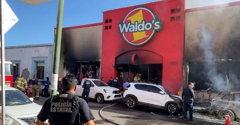 El fuego obligó a cerrar temporalmente otras sucursales de Waldo’s en la región