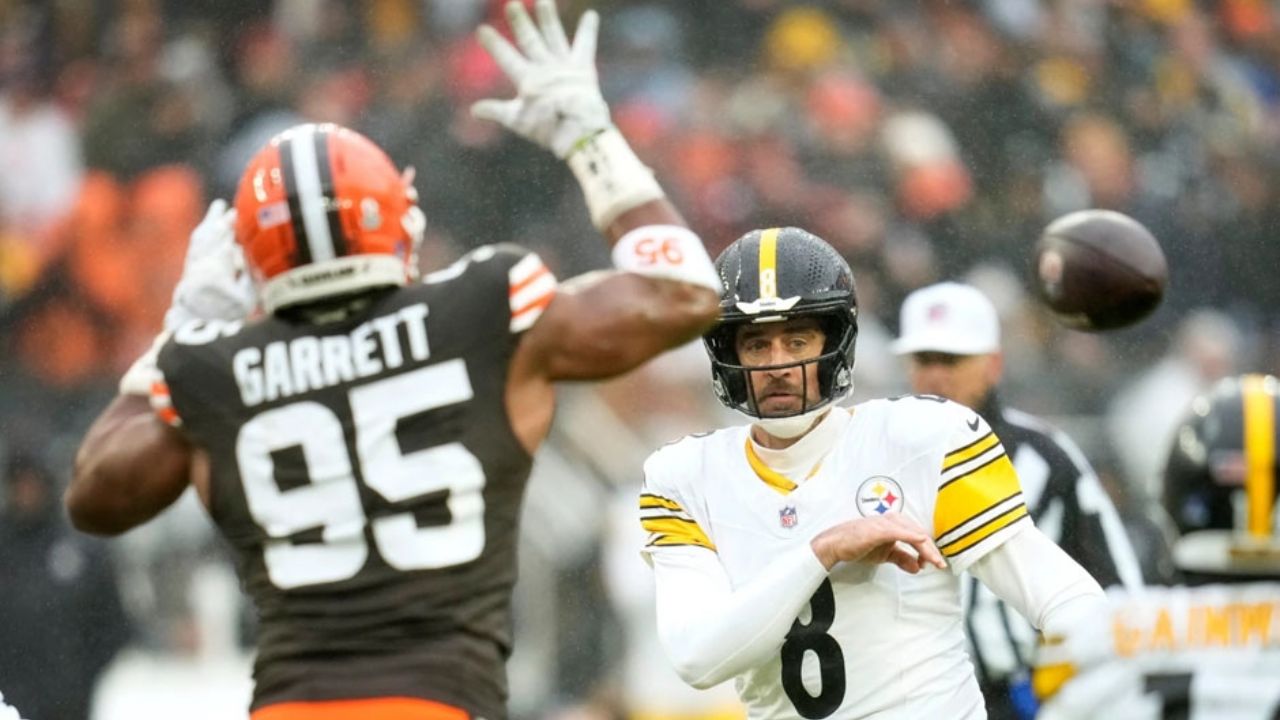 Steelers caen ante Browns y tendrán que esperar para amarrar su boleto a playoffs