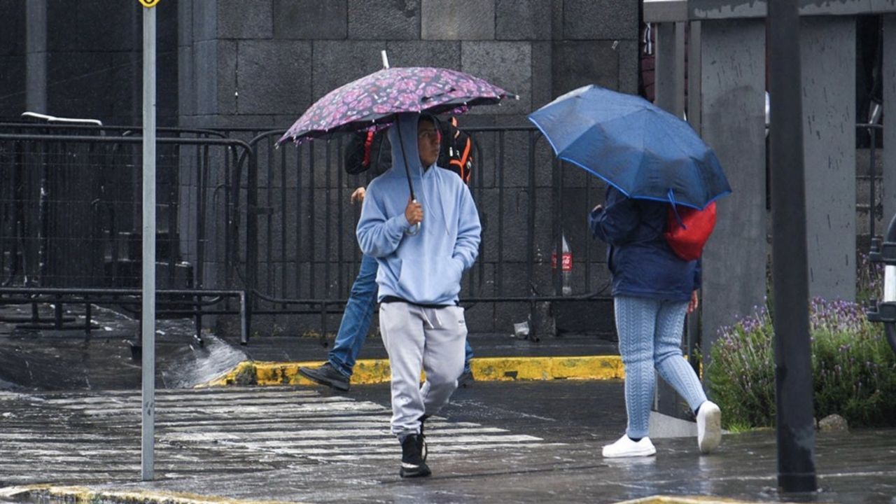 CLIMA México HOY 4 de enero 2026: Domingo con Frentes Fríos, LLUVIAS y bajas temperaturas