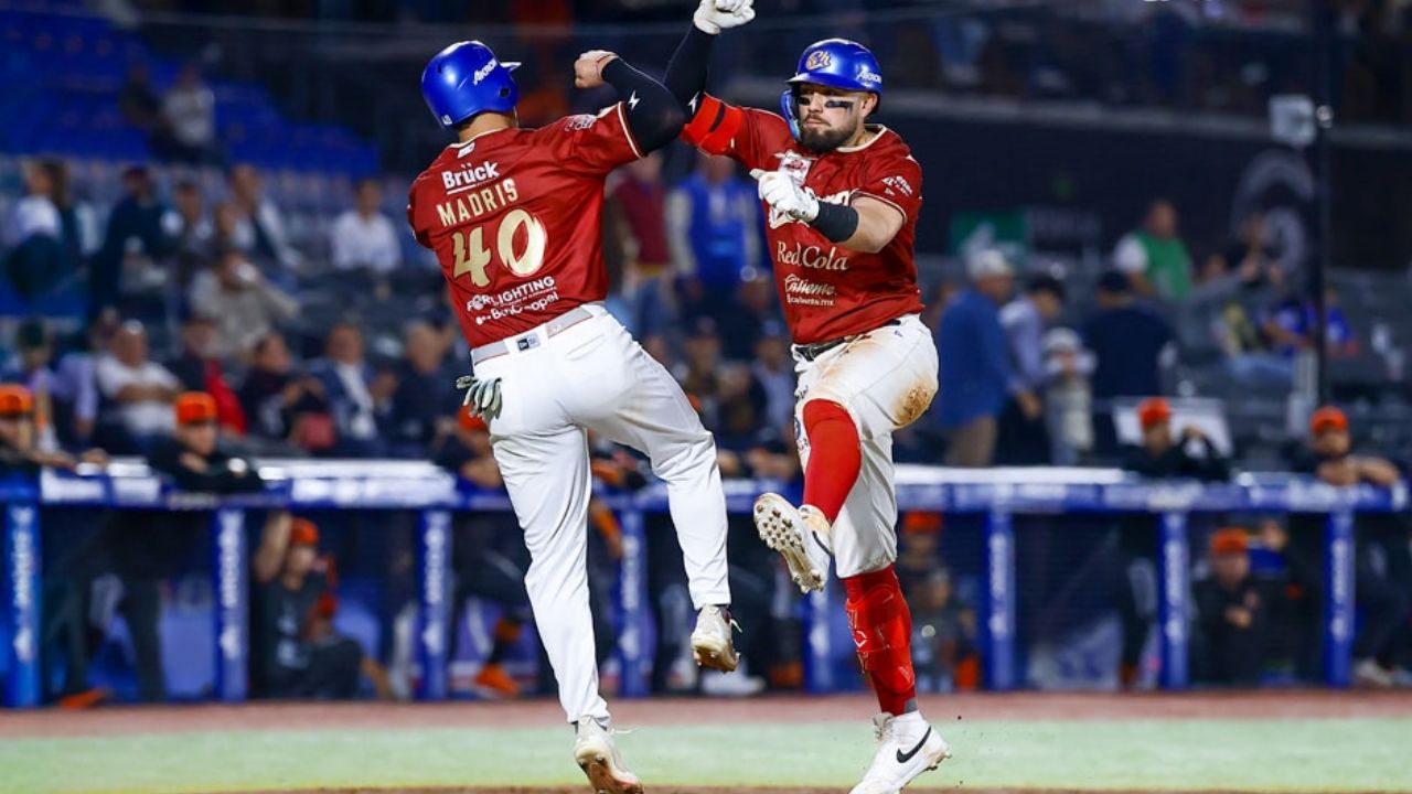 Charros dan de palos a los Naranjeros e igualan la serie de playoffs de la LAMP