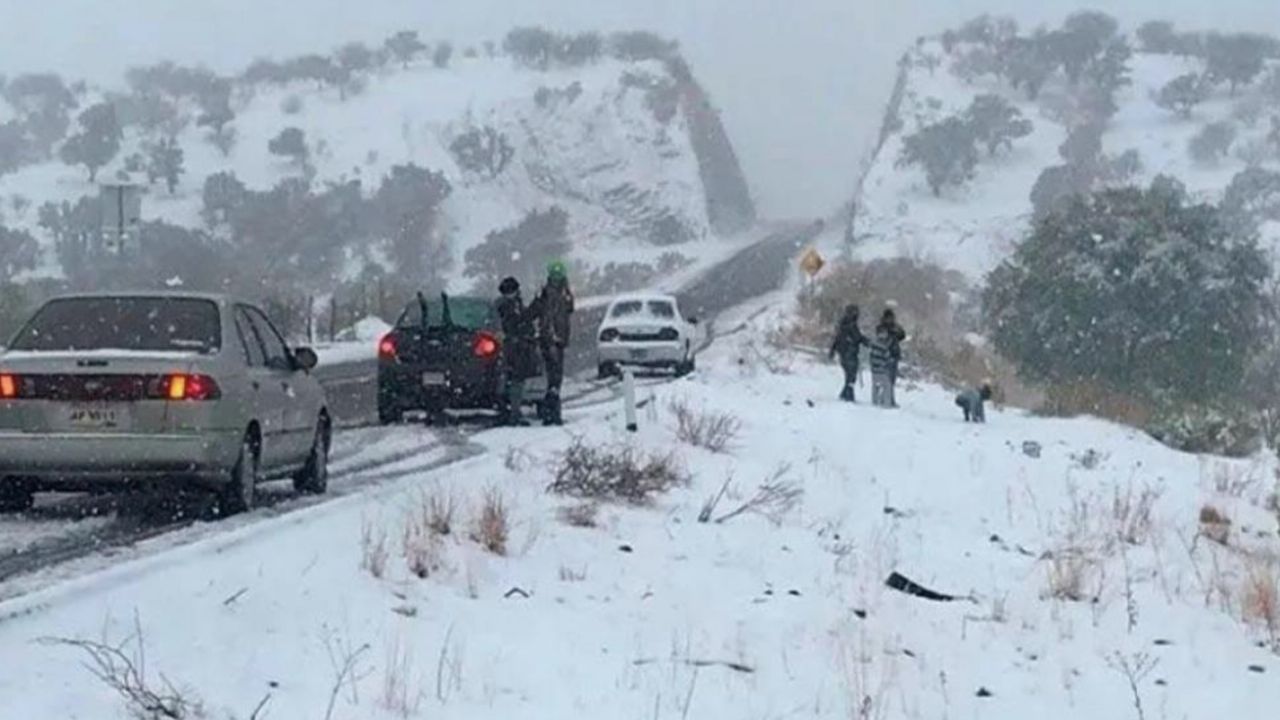 Frente Frío 27 provocará caída de NIEVE y HELADAS en México HOY 6 de enero: Estados afectados