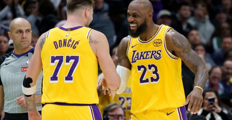 James reconoce también el aporte de Doncic al equipo