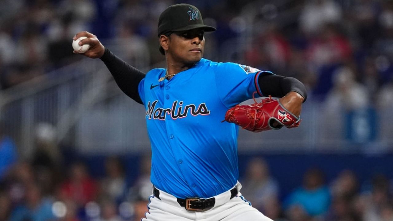 MLB: Los Cubs adquieren a Edward Cabrera en un costoso canje con Marlins