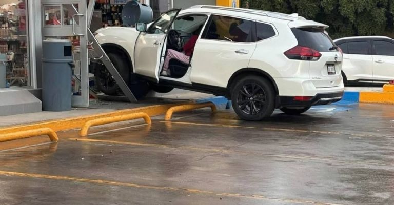 El percance ocurrió en la colonia Constitución, al poniente de la ciudad de Navojoa.