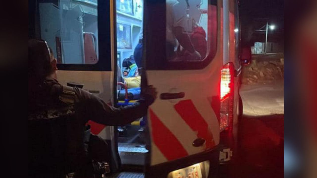 Incendio rodea de llamas una vivienda en Apaseo el Alto, Guanajuato; rescatan a un hombre con vida