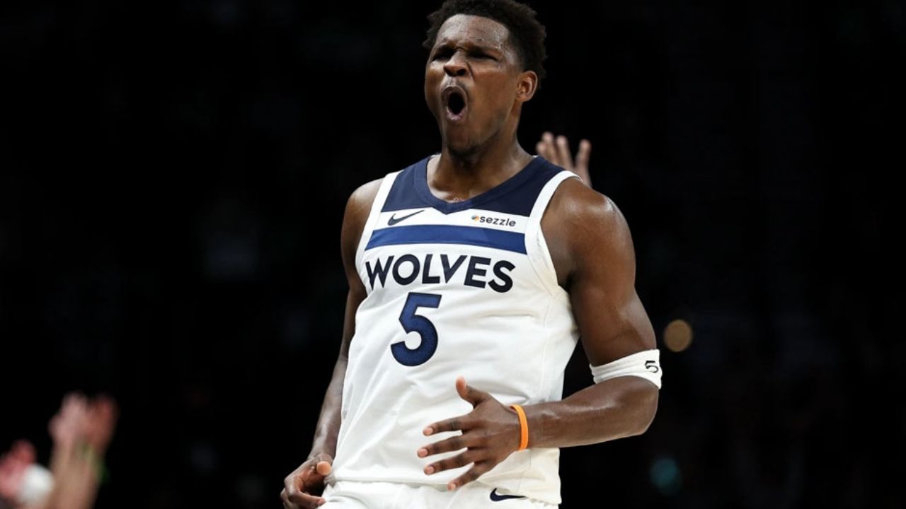 Edwards es el tercer jugador MÁS JOVEN en la historia de la NBA con 10 mil puntos