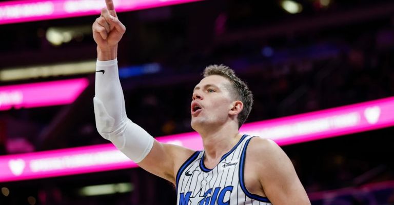 Wagner regresó de su lesión