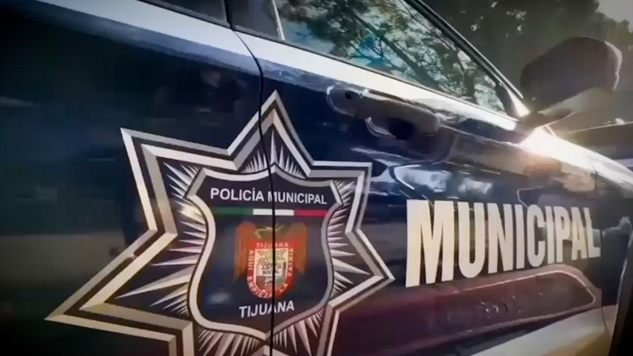 Al interior de un baño, localizan a joven agente de la Policía Municipal de Tijuana sin vida