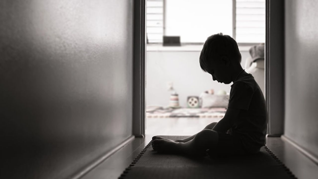 Terror en Hermosillo: Rescatan a dos niños maltratados por su propia madre; la mujer es detenida