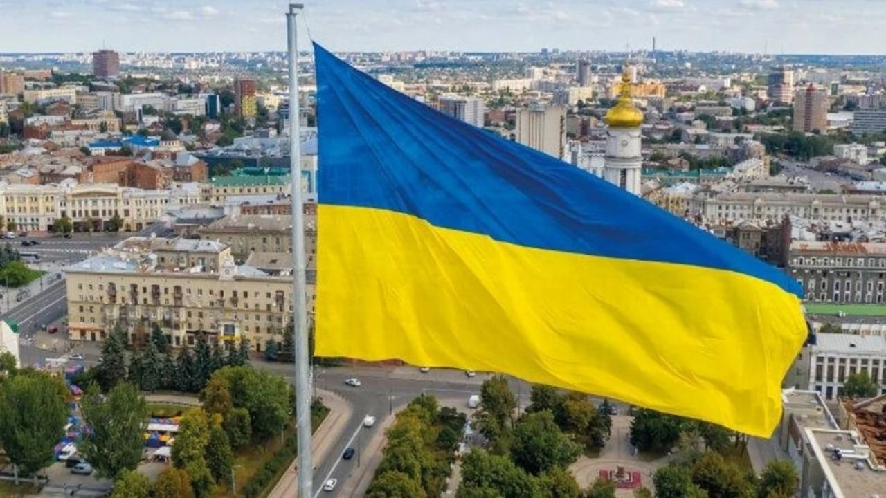 Zelensky decreta estado de emergencia tras bombardeos ante apagones por ataques rusos