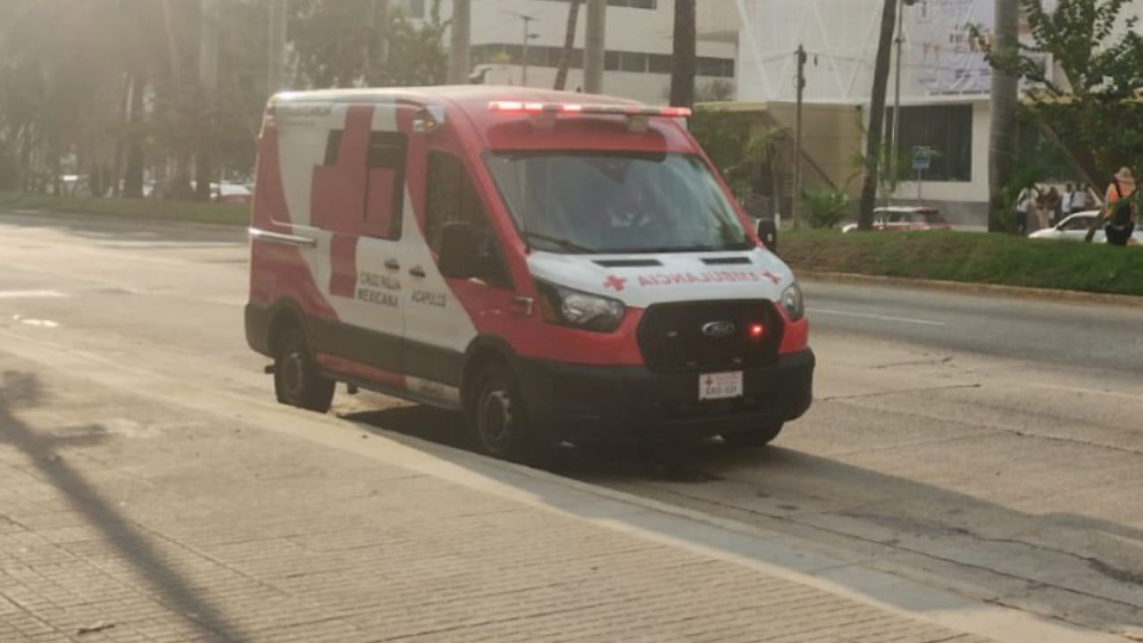 Volcadura y caída a barranco en Naranjal, Veracruz; 20 lesionados tras accidente de autobús