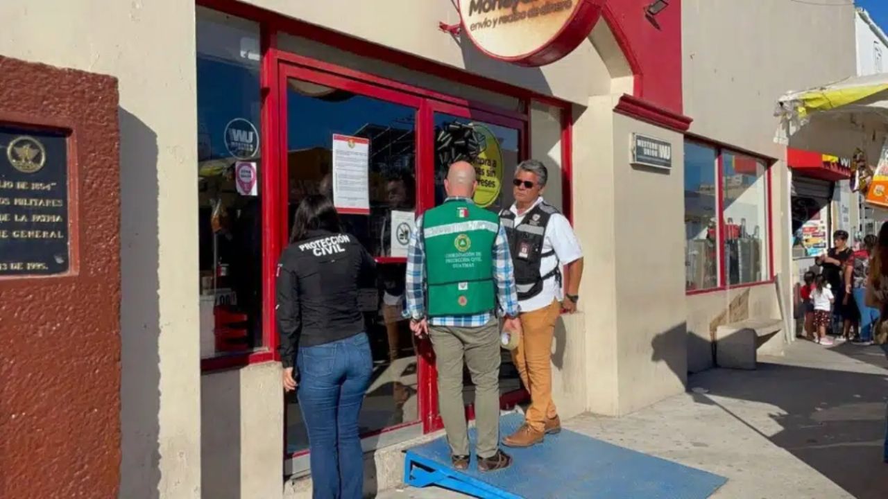 Protección Civil municipal deja custodia de tiendas Waldo’s en Guaymas a la autoridad estatal