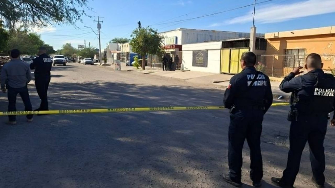 Ejecutan a tiros a hombre afuera de domicilio en el norte de Hermosillo; atacantes llegaron a pie