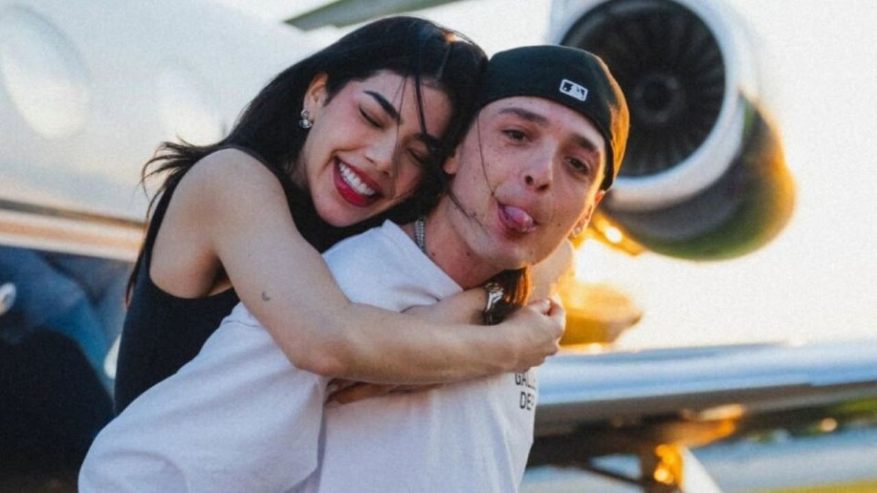 ¿Kenia Os aplica una Ángela Aguilar?, Brenda Bezares sorprende al mostrarse sin maquillaje y más en el Top 3 Espectáculos