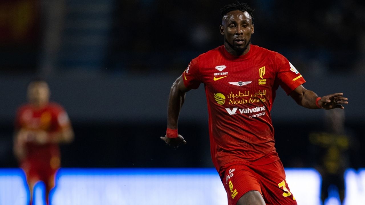 Julián Quiñónes vuelve a marcar con el Al Qadsiah y asecha a Cristiano Ronaldo por el título de goleo