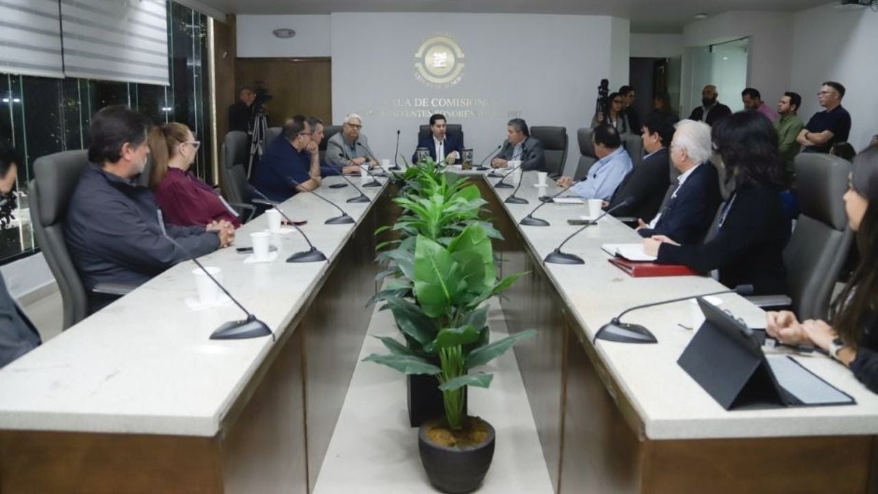 ‘El Cubo de la Resiliencia’: Libro inspirado en metáfora del cubo Rubik es presentado en el Congreso de Sonora