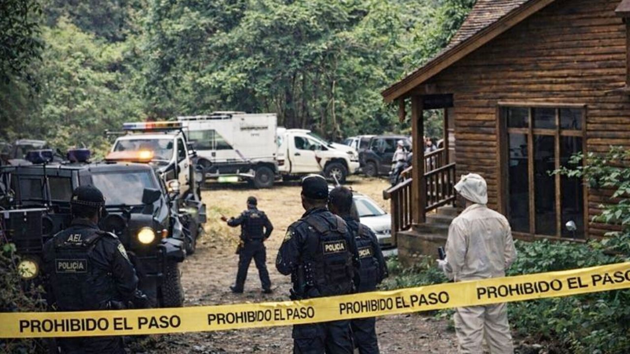 Hallan sin vida a cuatro jóvenes en cabaña de Jalisco; deudos exigen claridad en investigación