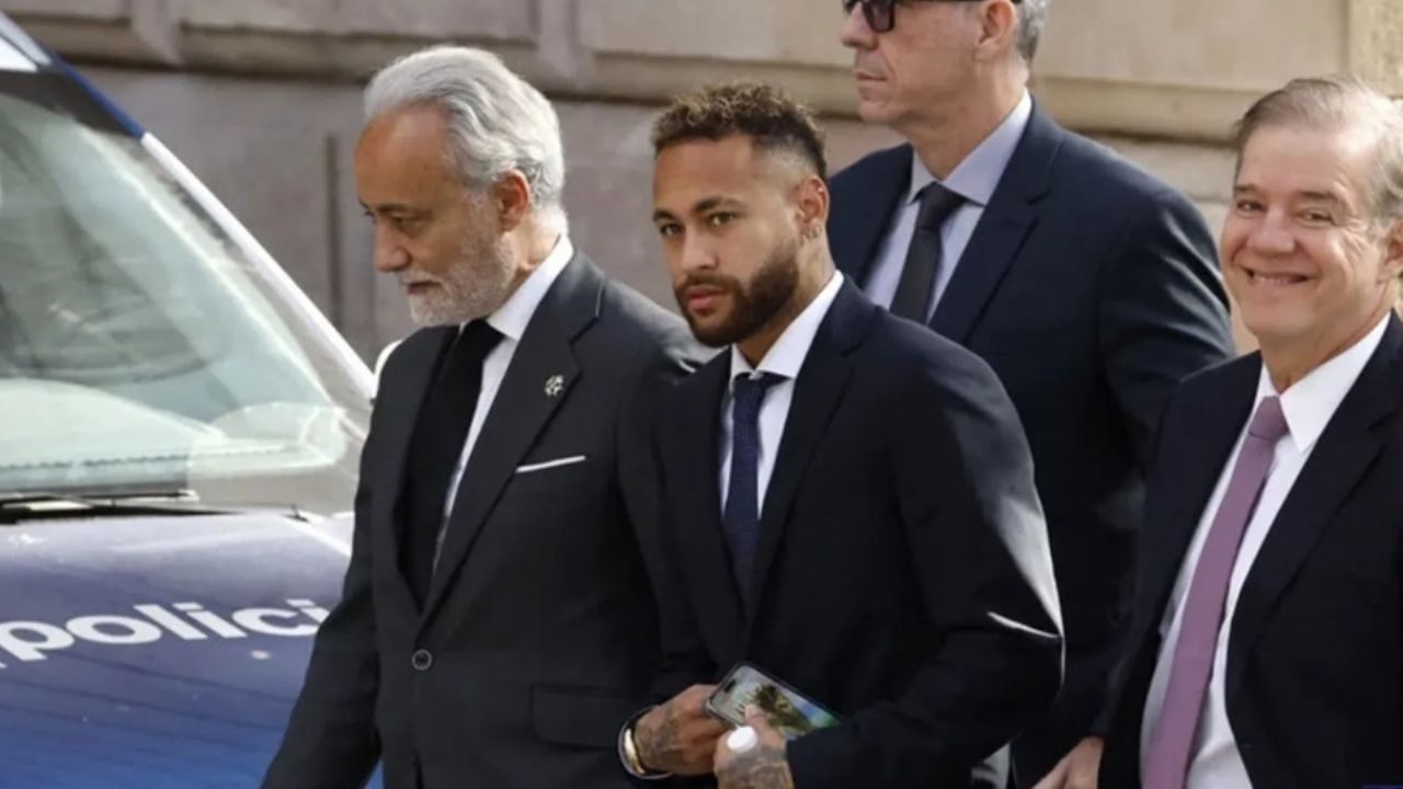 Neymar gana partido fuera de las canchas; fue absuelto de evasión fiscal y evita multa millonaria