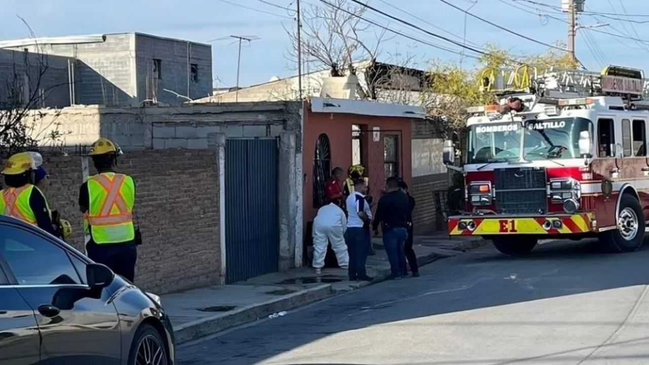 Frente a su padre, joven albañil pierde la vida tras el derrumbe de una loza en Saltillo, Coahuila