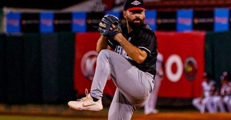 Urquidy luce cada vez mejor sobre la lomita