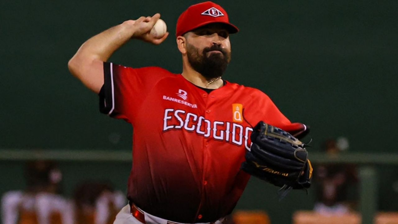 Urquidy contribuye al triunfo de los Leones en la final de República Dominicana