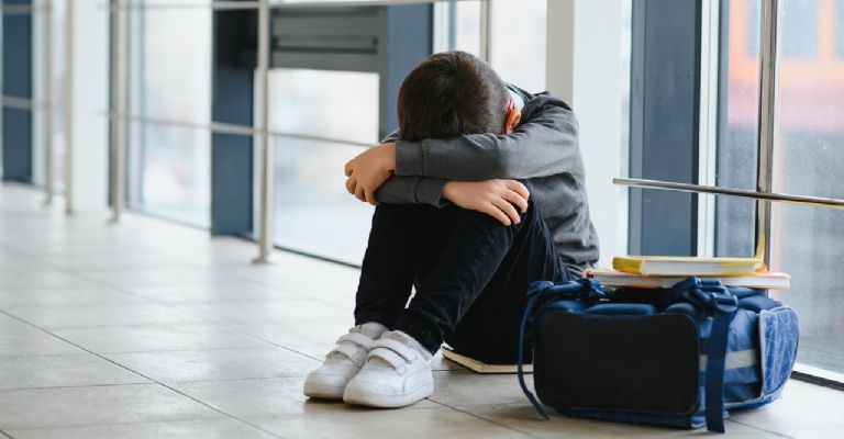 Niños y adolescentes están siendo afectados por distintas formas de violencia en las escuelas.