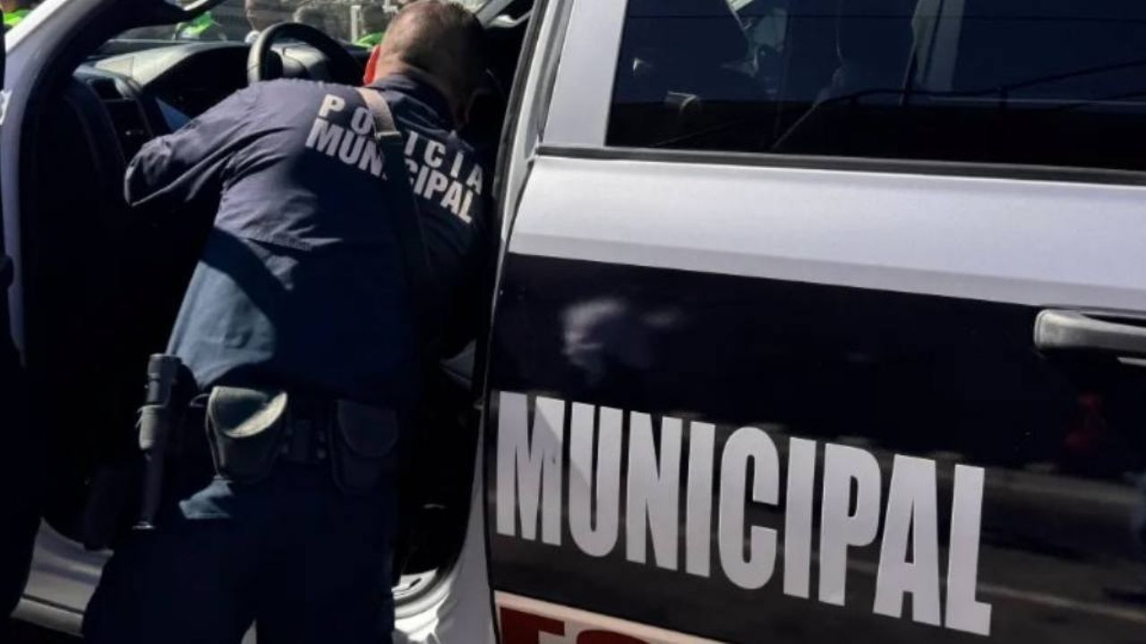 Detienen a hombre por golpear a su madre y hermana en Nogales; las amenazó con un cuchillo