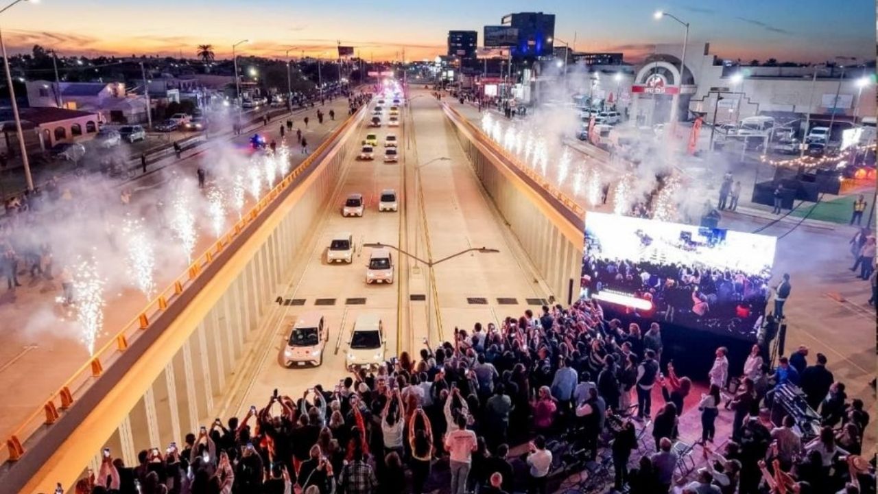 Antonio Astiazarán inaugura paso a desnivel en el cruce de los bulevares Colosio y Solidaridad