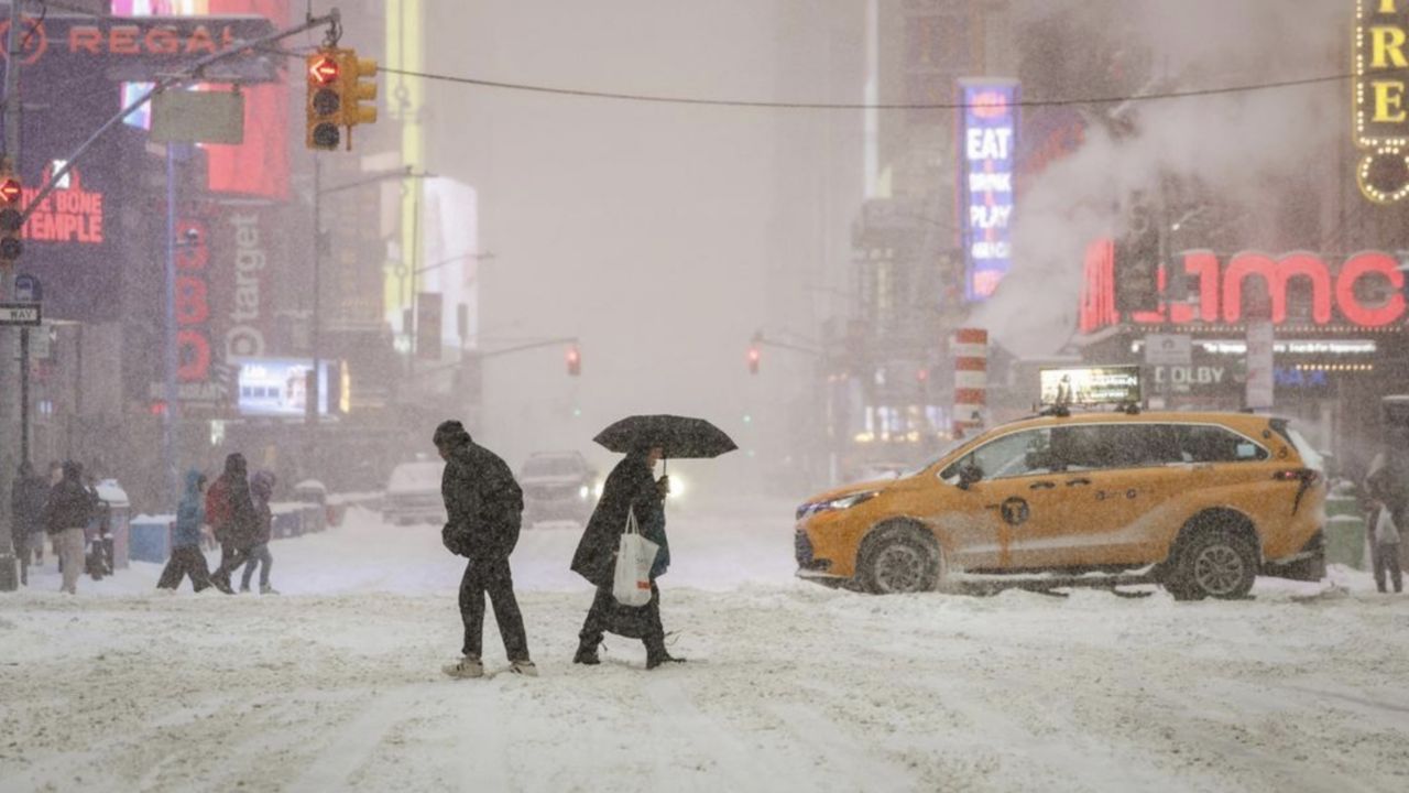 Alerta en EU: Continúa histórica Tormenta Invernal; reportan al menos 11 MUERTOS por FRÍO