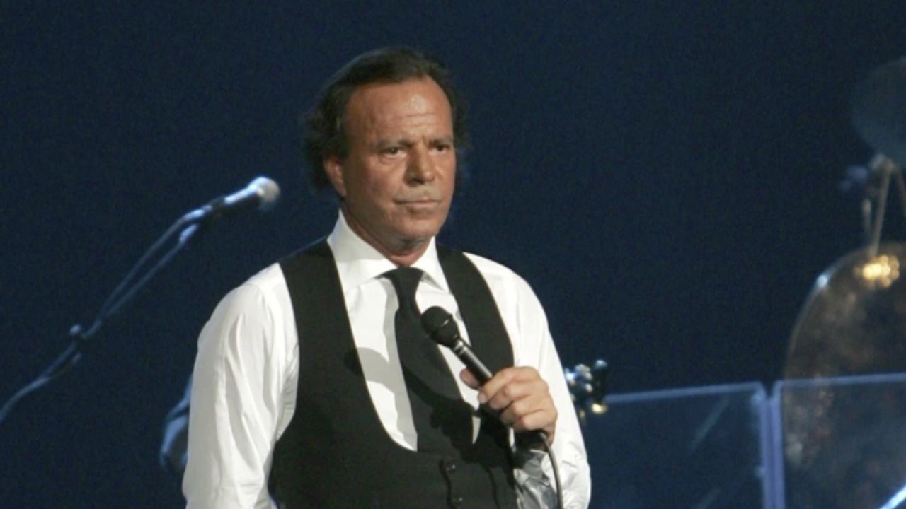 Julio Iglesias demandaría a medios de España por “daño moral” tras archivarse caso de agresión sexual