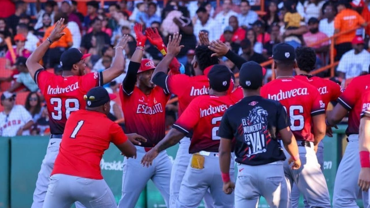 Leones del Escogido es bicampeón en Dominicana y es el último invitado a la Serie del Caribe